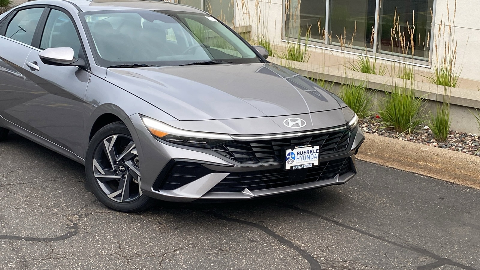 Certified 2025 Hyundai Elantra Limited with VIN KMHLP4DGXSU869137 for sale in Saint Paul, Minnesota