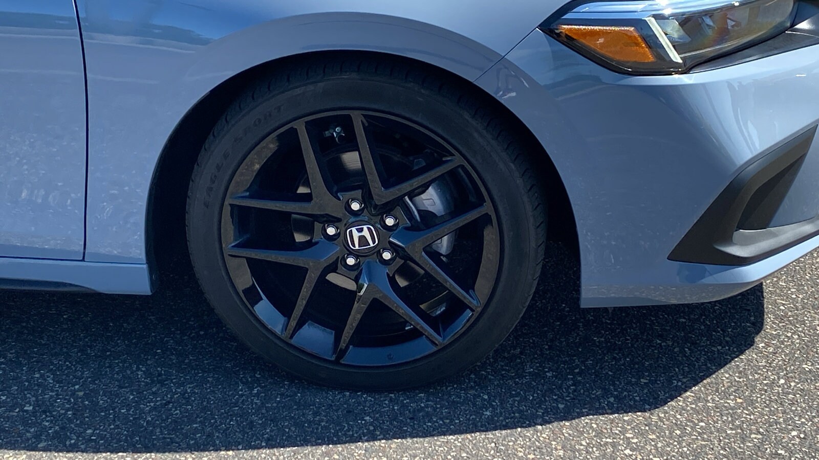 2024 Honda Civic Hatchback Sport photo 3