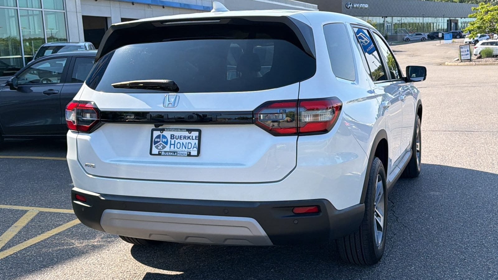 2023 Honda Pilot EX-L - Photo 7