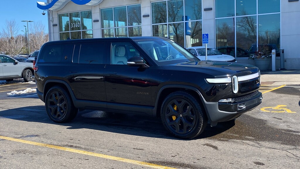Used 2023 Rivian R1S Adventure Quad Motor Large Pack SUV