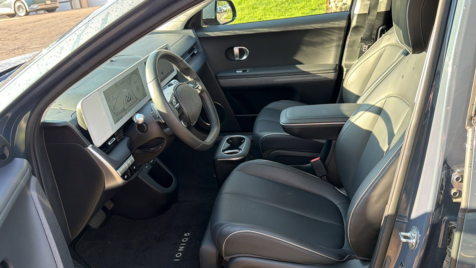 2024 Hyundai IONIQ 5 Limited - Photo 10