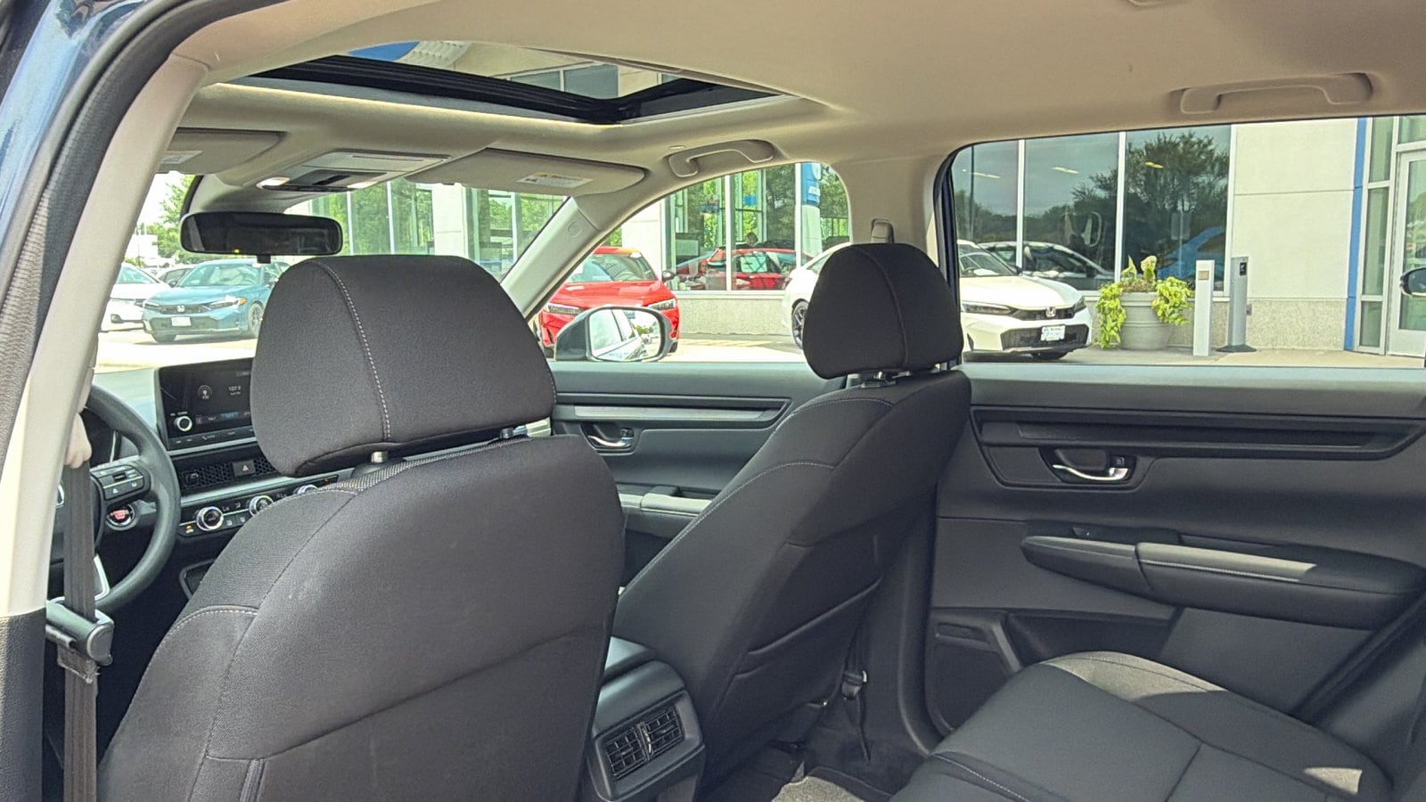 2025 Honda CR-V EX - Photo 14
