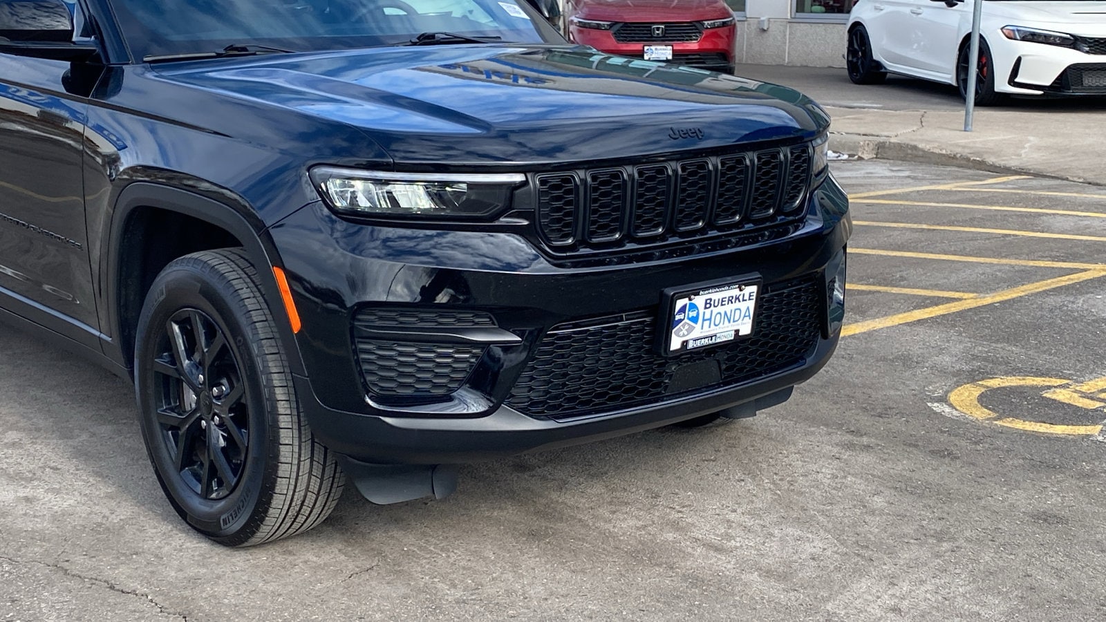 Used 2025 Jeep Grand Cherokee Altitude with VIN 1C4RJHAG4SC306361 for sale in Saint Paul, Minnesota