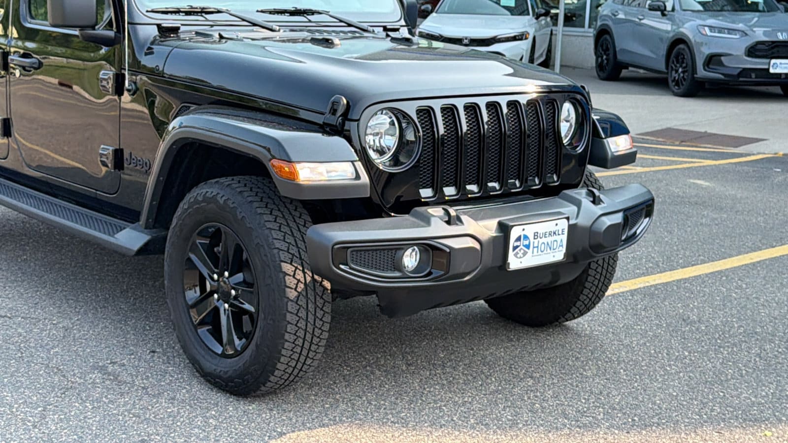 Used 2022 Jeep Wrangler Unlimited Sahara Altitude with VIN 1C4HJXEN0NW213788 for sale in Saint Paul, Minnesota