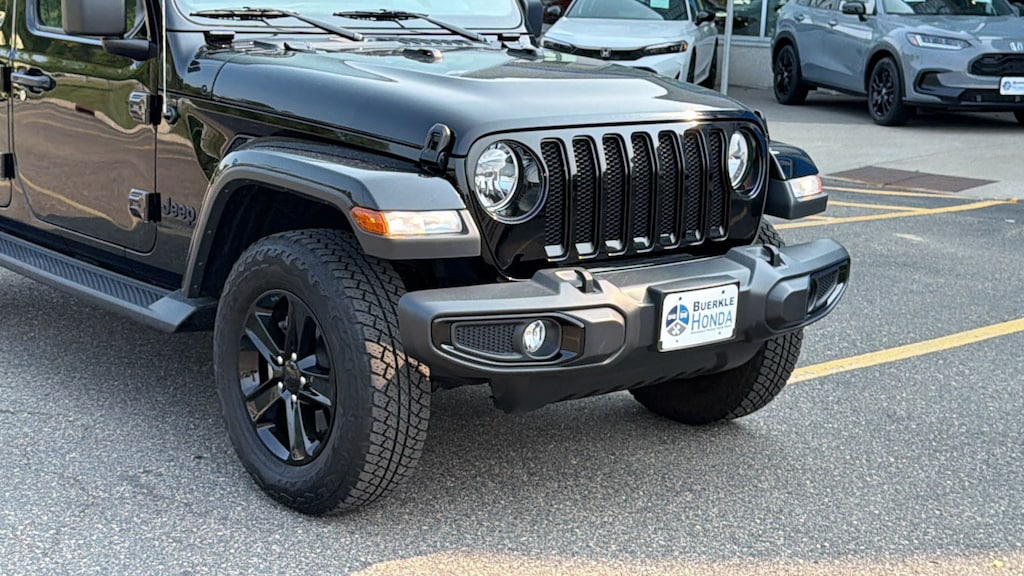 Used 2022 Jeep Wrangler Unlimited Sahara SUV
