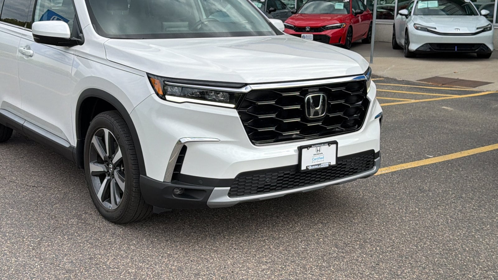 Certified 2025 Honda Pilot Touring with VIN 5FNYG1H78SB054169 for sale in Saint Paul, Minnesota