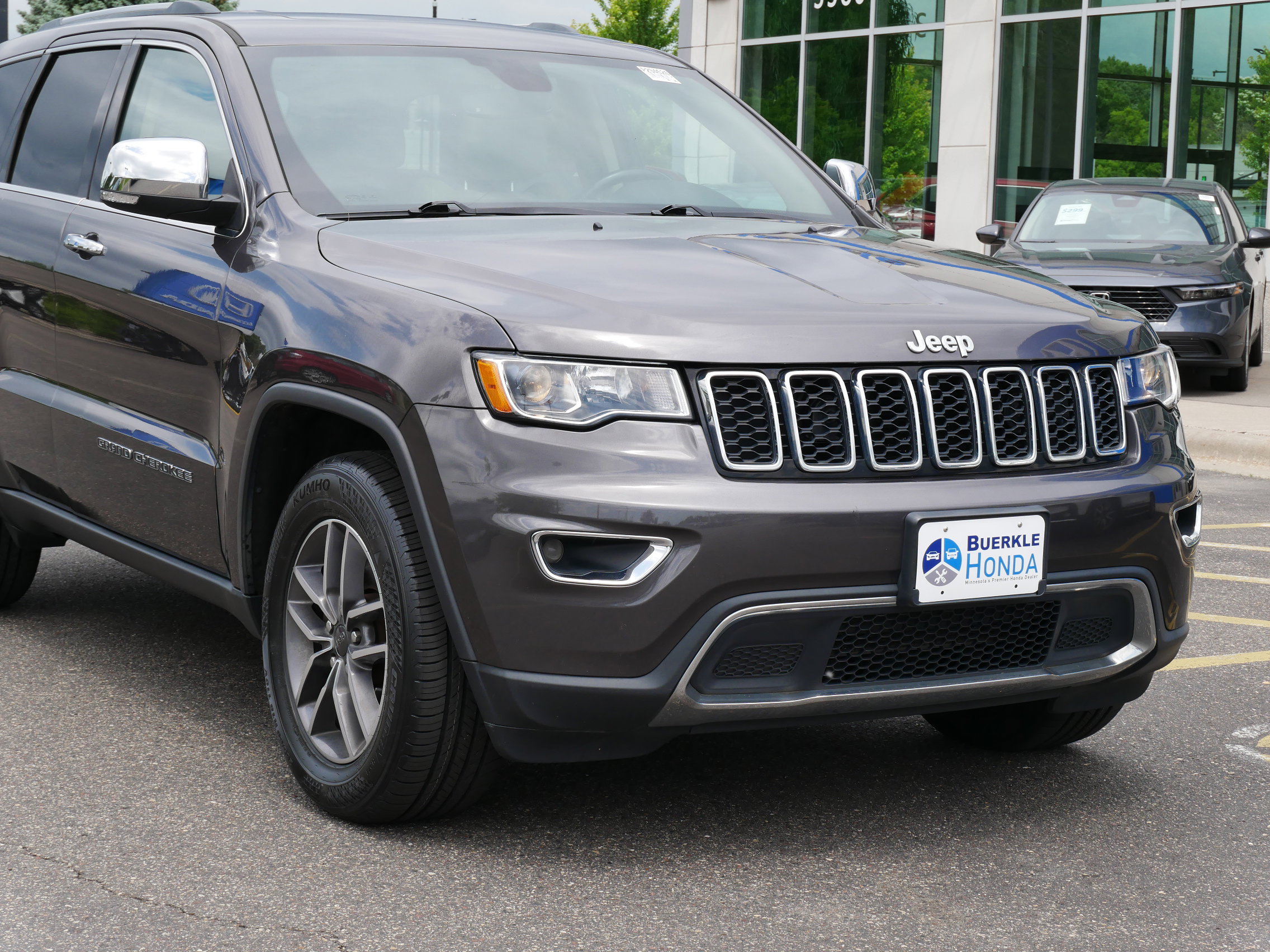 Used 2020 Jeep Grand Cherokee Limited with VIN 1C4RJFBG5LC210808 for sale in Saint Paul, Minnesota