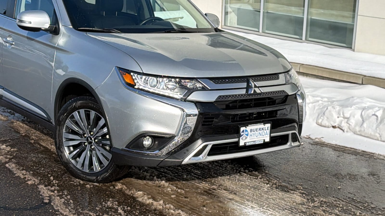 Used 2020 Mitsubishi Outlander SEL with VIN JA4AZ3A32LZ032320 for sale in Saint Paul, Minnesota