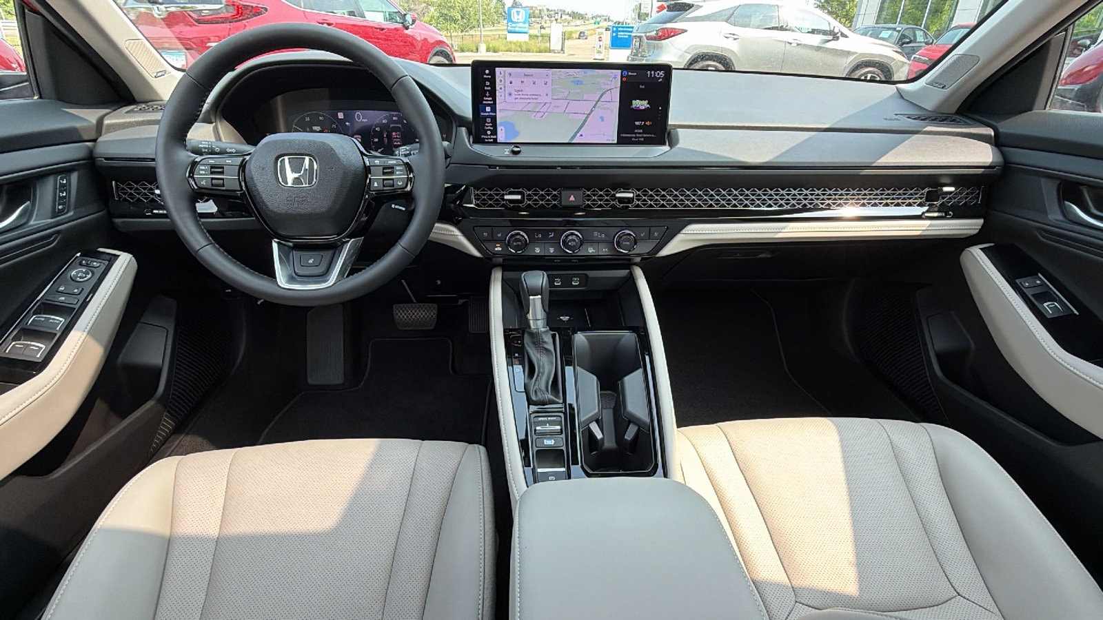 2025 Honda Accord Hybrid Touring - Photo 18