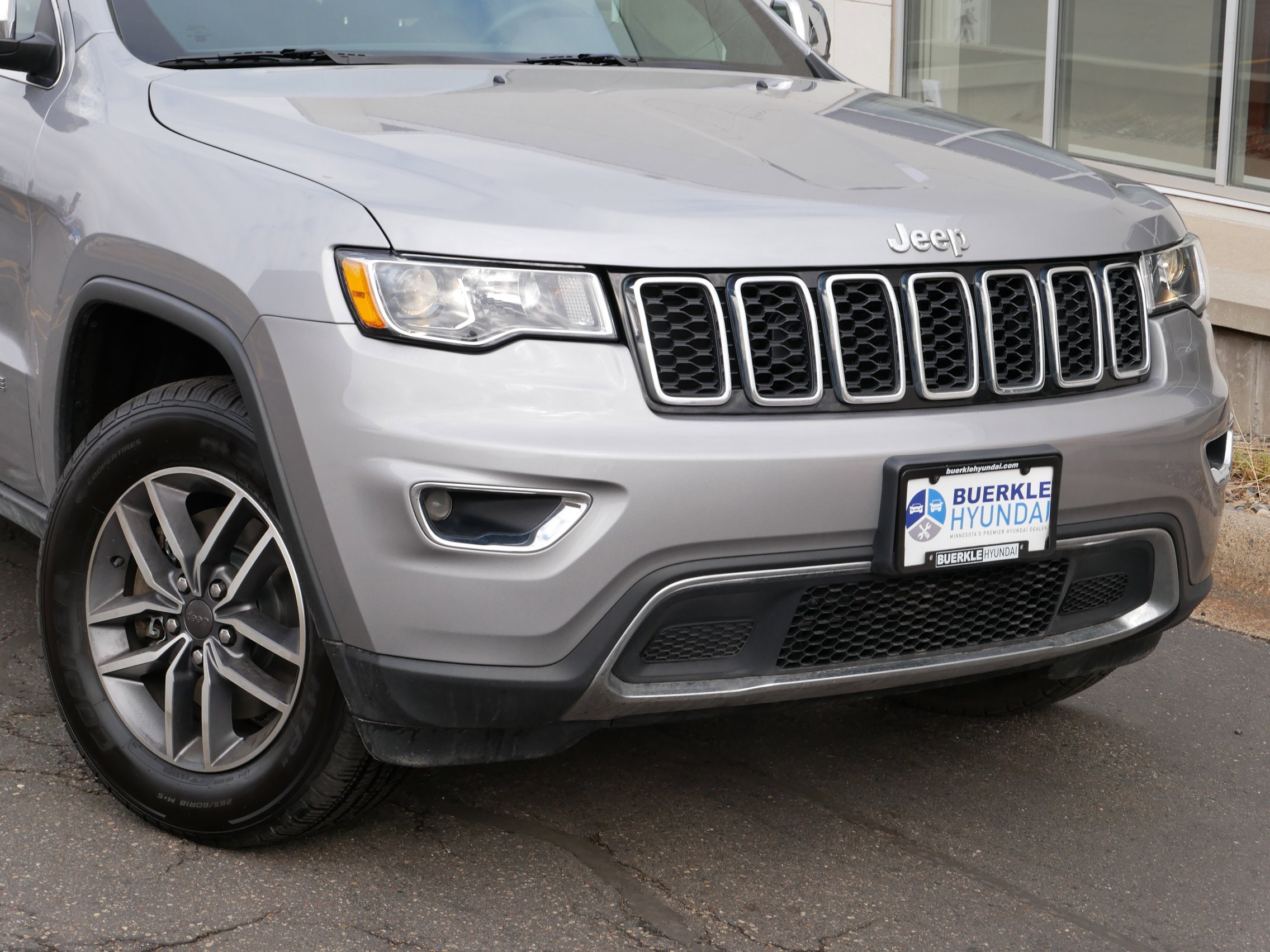 Used 2021 Jeep Grand Cherokee Limited with VIN 1C4RJFBG3MC665352 for sale in Saint Paul, Minnesota