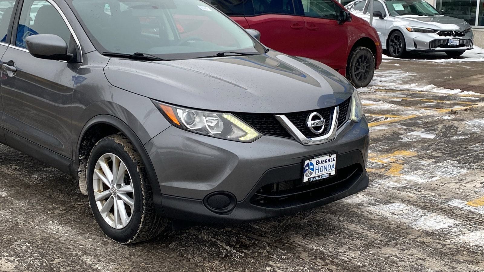 Used 2017 Nissan Rogue Sport S with VIN JN1BJ1CR0HW118535 for sale in Saint Paul, Minnesota
