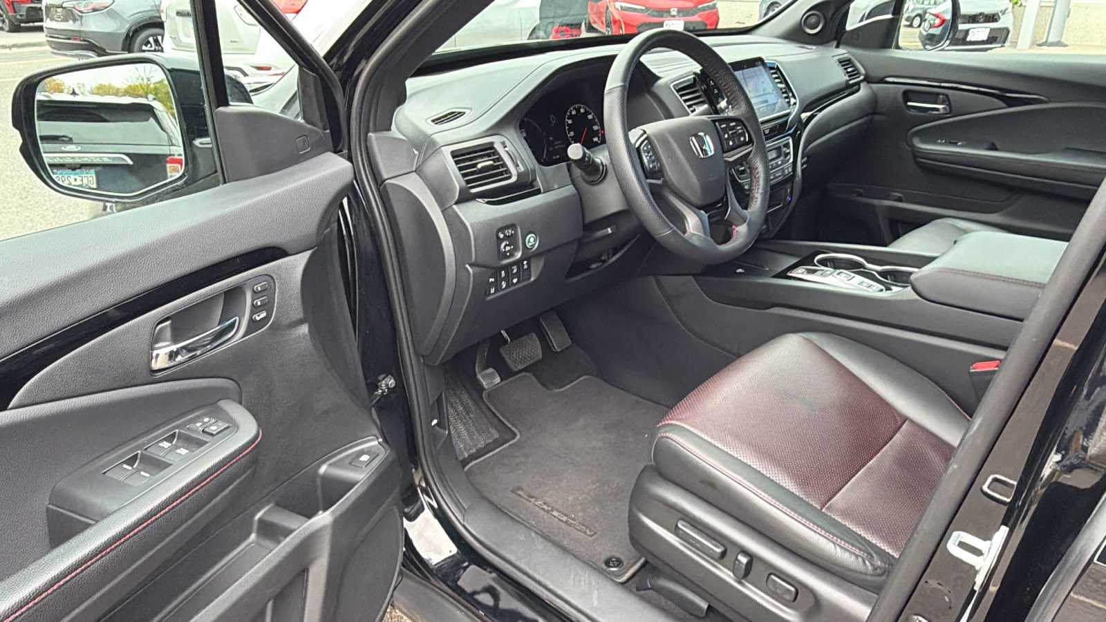 2025 Honda Ridgeline Black Edition - Photo 12