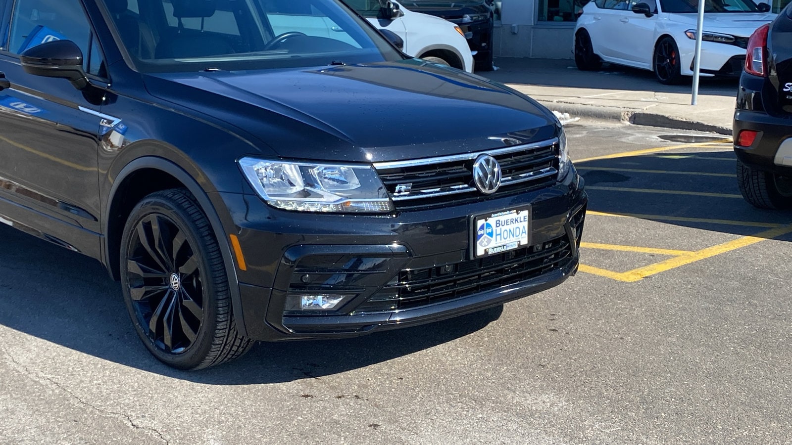 Used 2021 Volkswagen Tiguan SE R-LINE BLACK with VIN 3VV2B7AX9MM012465 for sale in Saint Paul, Minnesota