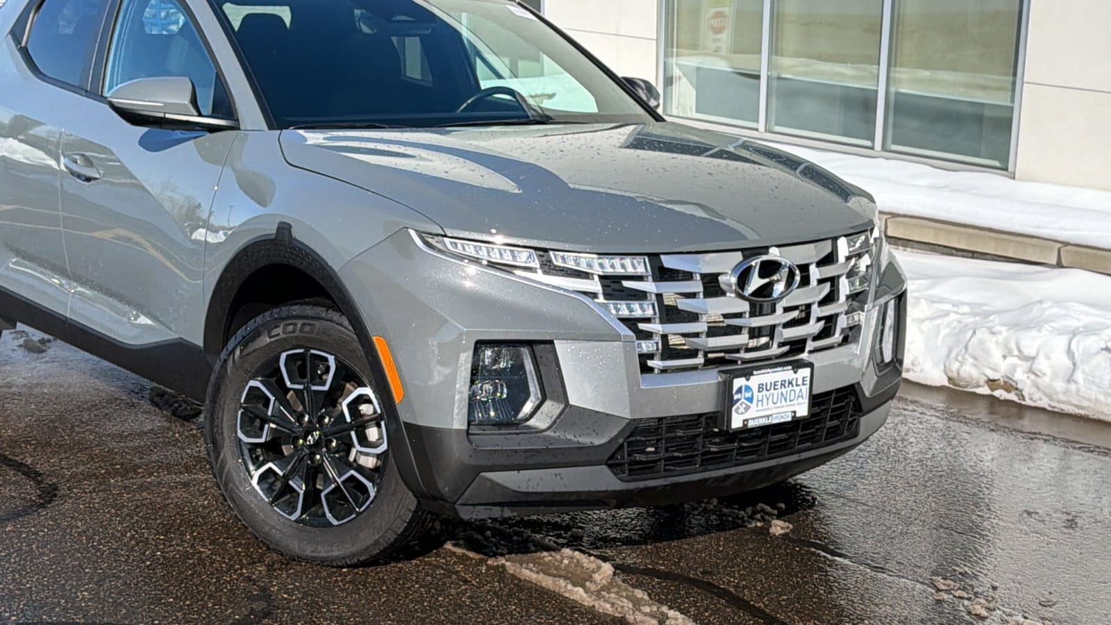 Certified 2022 Hyundai Santa Cruz SEL Premium with VIN 5NTJDDAF2NH025769 for sale in Saint Paul, Minnesota