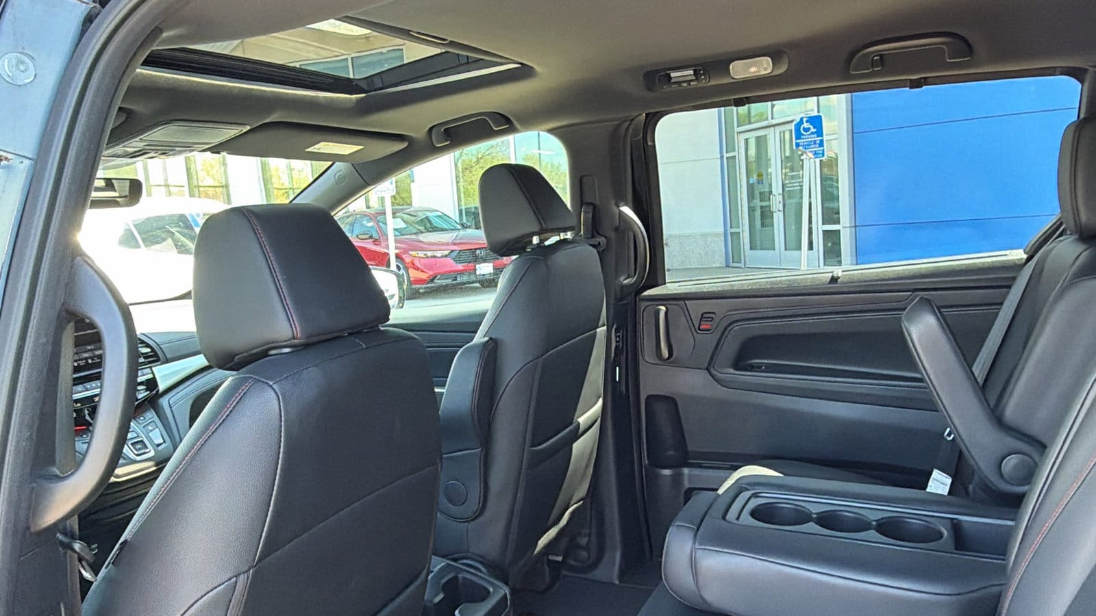 2025 Honda Odyssey Sport L - Photo 15