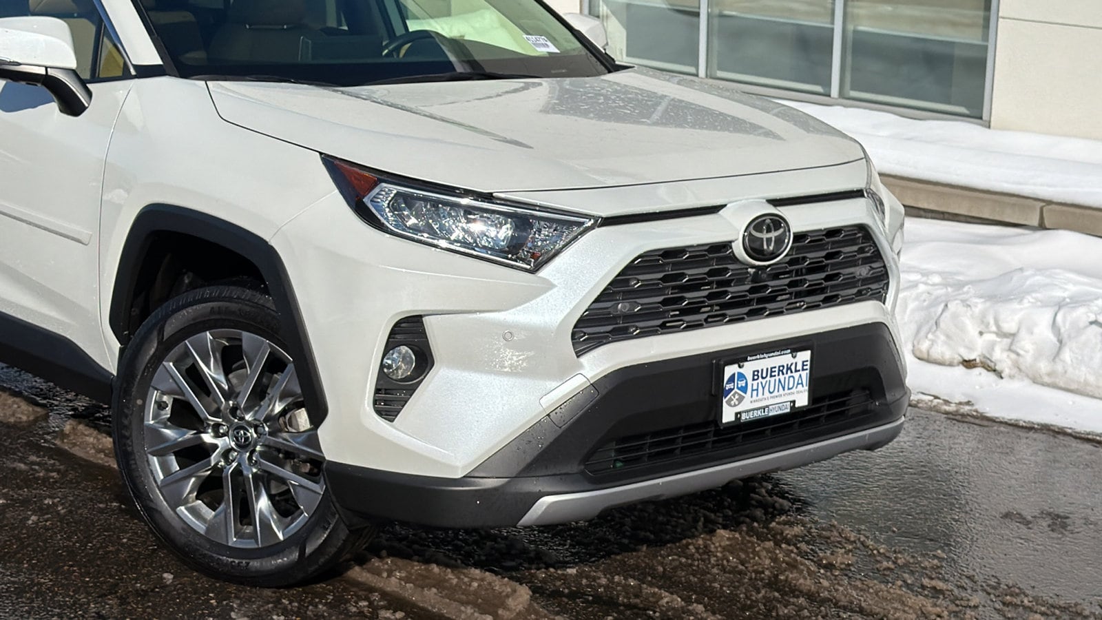 Used 2020 Toyota RAV4 Limited with VIN JTMN1RFV3LD526193 for sale in Saint Paul, Minnesota