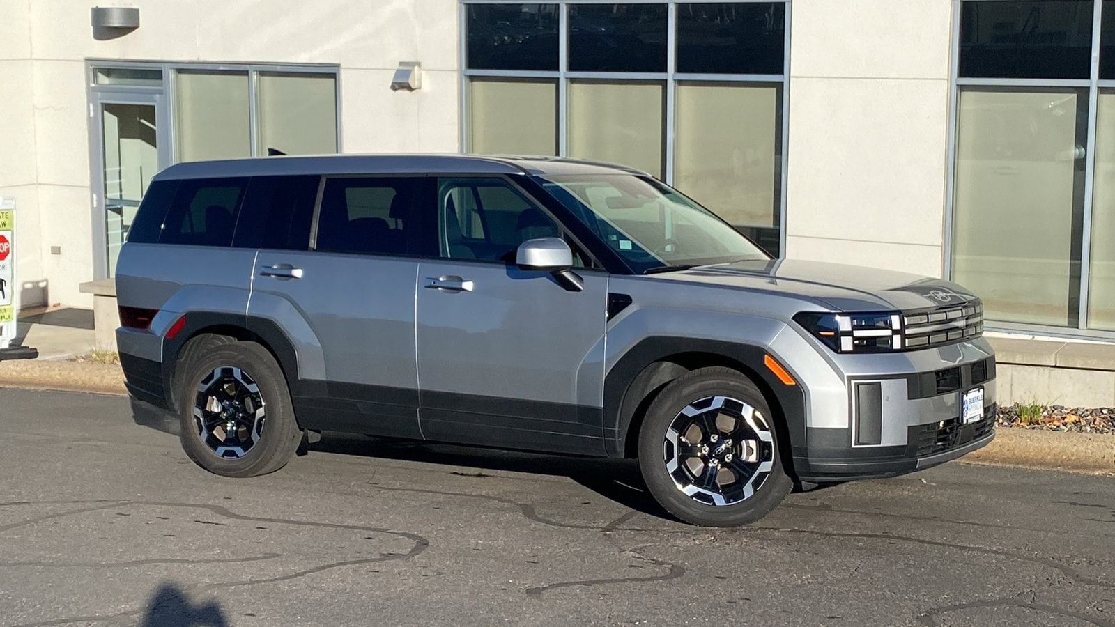 2025 Hyundai Santa Fe SE's photo