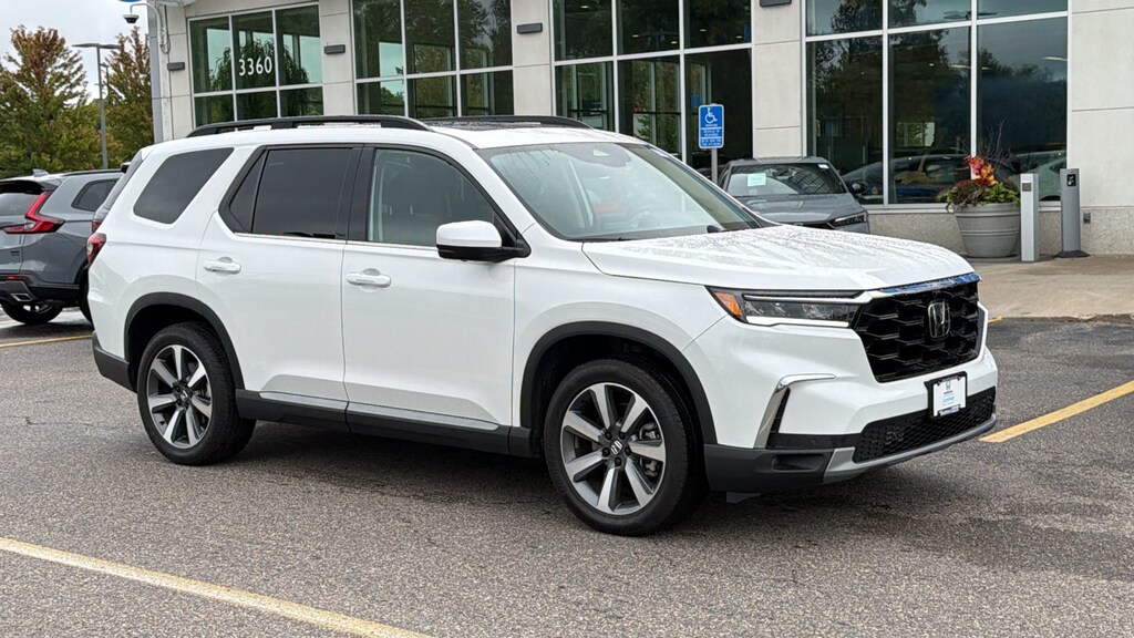 Certified 2025 Honda Pilot Elite SUV