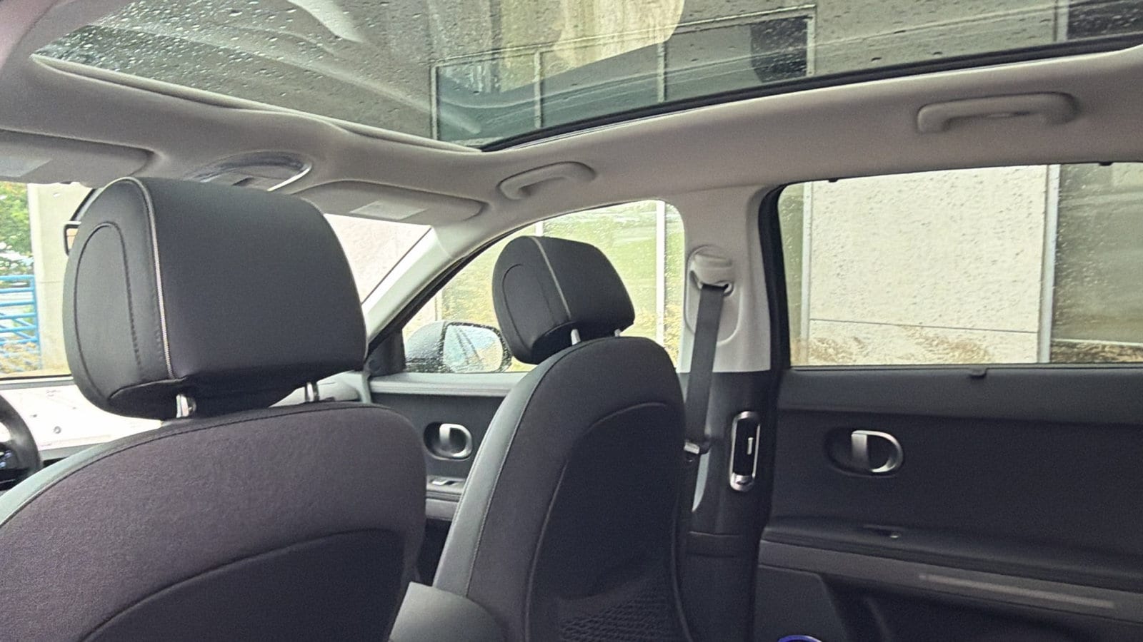 2024 Hyundai IONIQ 5 Limited - Photo 11