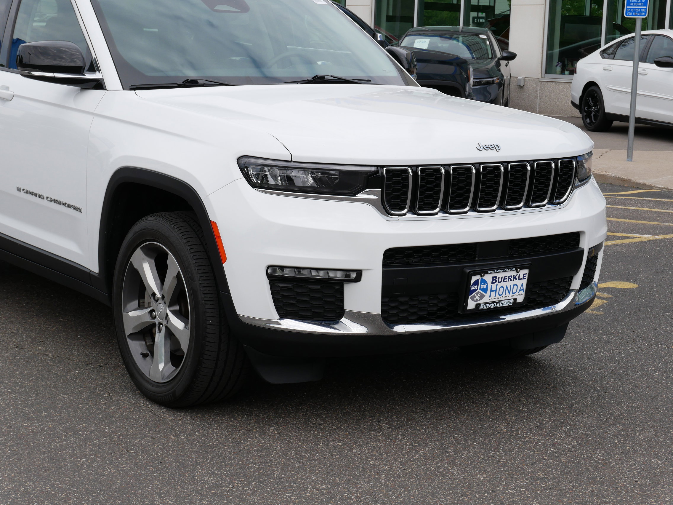 Used 2021 Jeep Grand Cherokee L Limited with VIN 1C4RJKBG5M8122922 for sale in Saint Paul, Minnesota