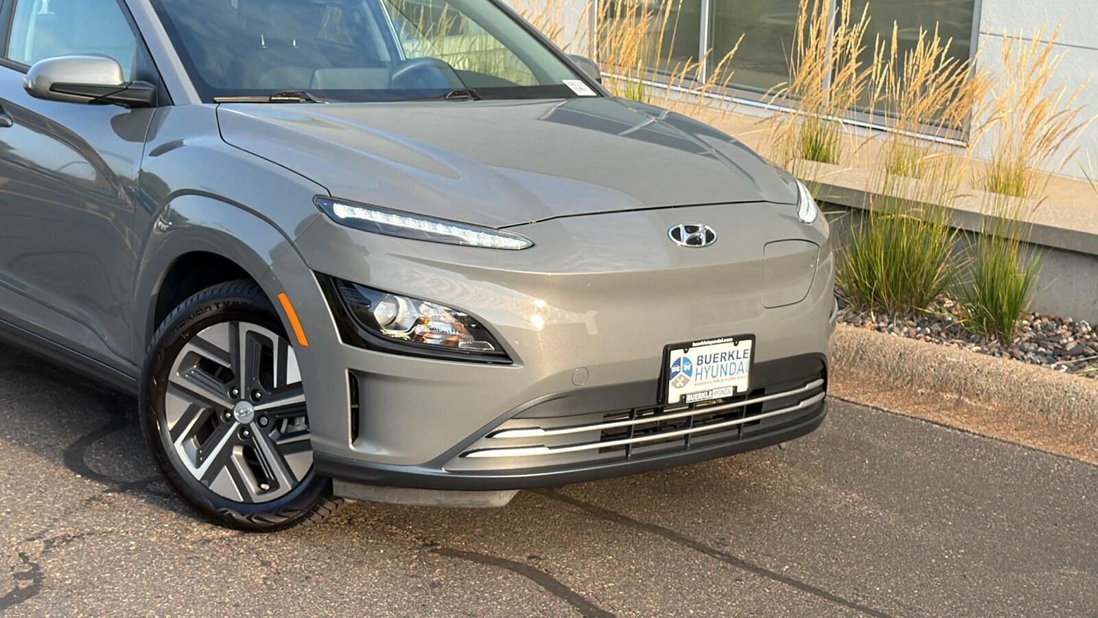 Certified 2023 Hyundai Kona EV SE with VIN KM8K23AG9PU168105 for sale in Saint Paul, MN