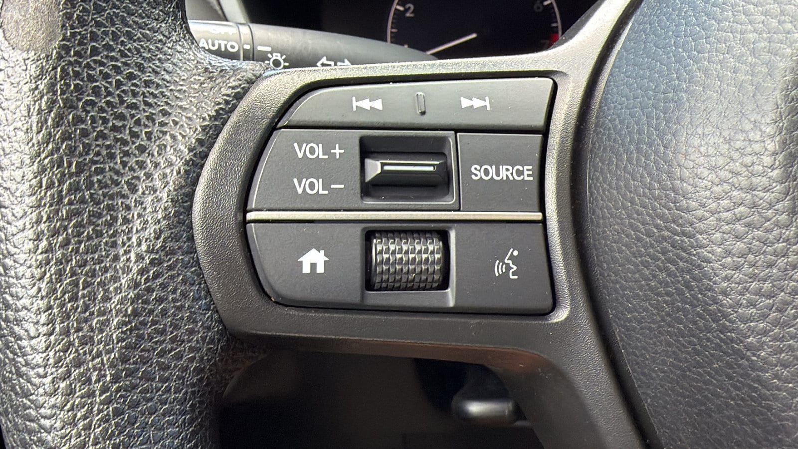 2025 Honda HR-V LX - Photo 24