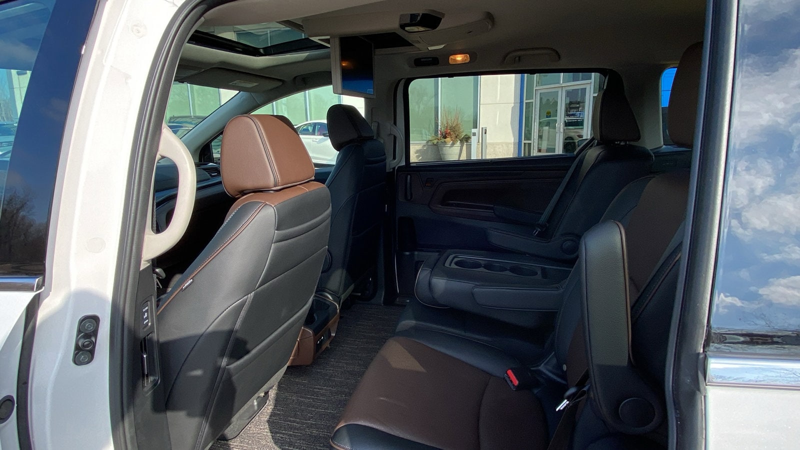 2025 Honda Odyssey Elite - Photo 15