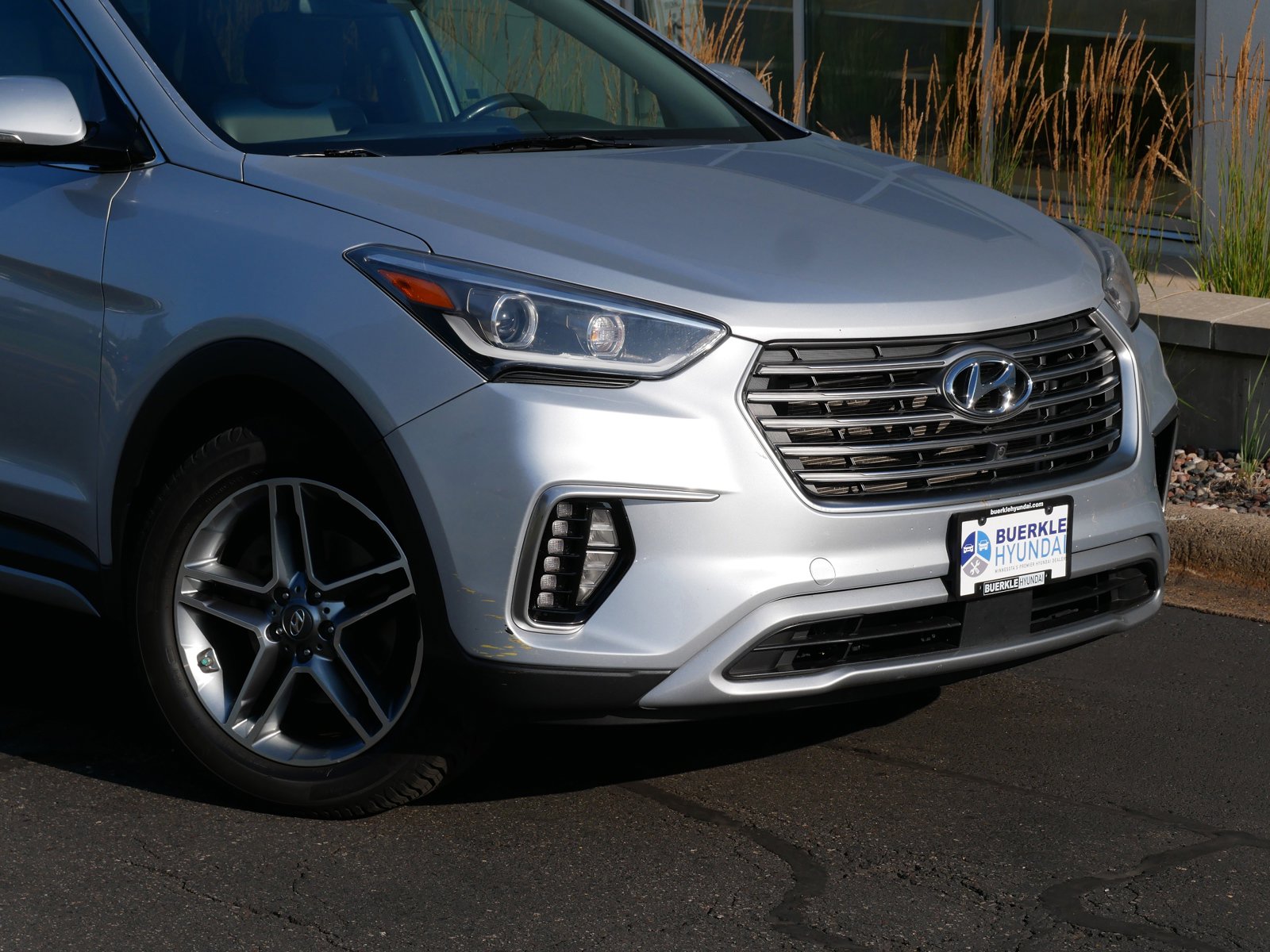 Used 2017 Hyundai Santa Fe Limited Ultimate with VIN KM8SRDHF4HU187936 for sale in Saint Paul, MN