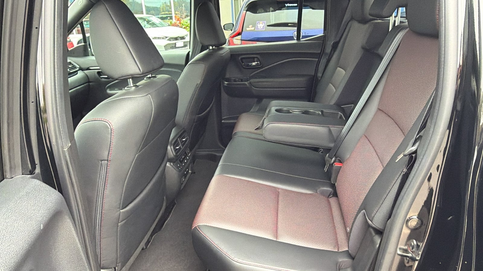 2025 Honda Ridgeline Black Edition - Photo 14