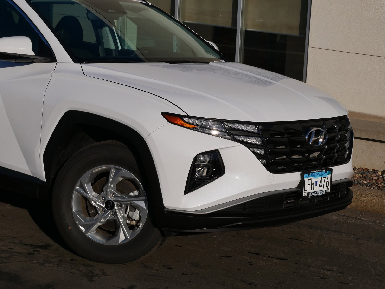 Certified 2024 Hyundai Tucson SEL with VIN KM8JBCDEXRU283594 for sale in Saint Paul, Minnesota