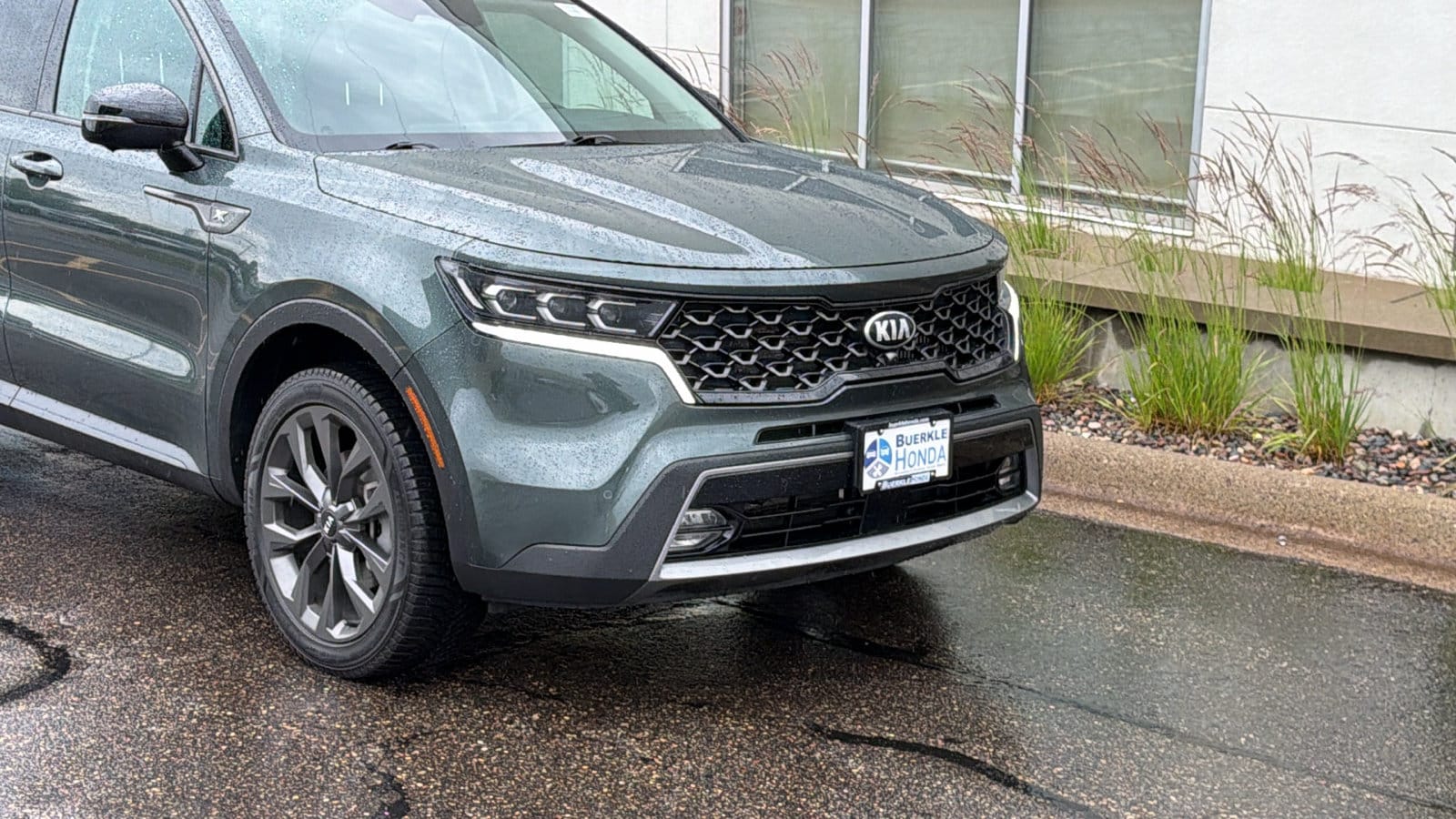Used 2021 Kia Sorento X-Line with VIN 5XYRKDLF7MG025700 for sale in Saint Paul, Minnesota