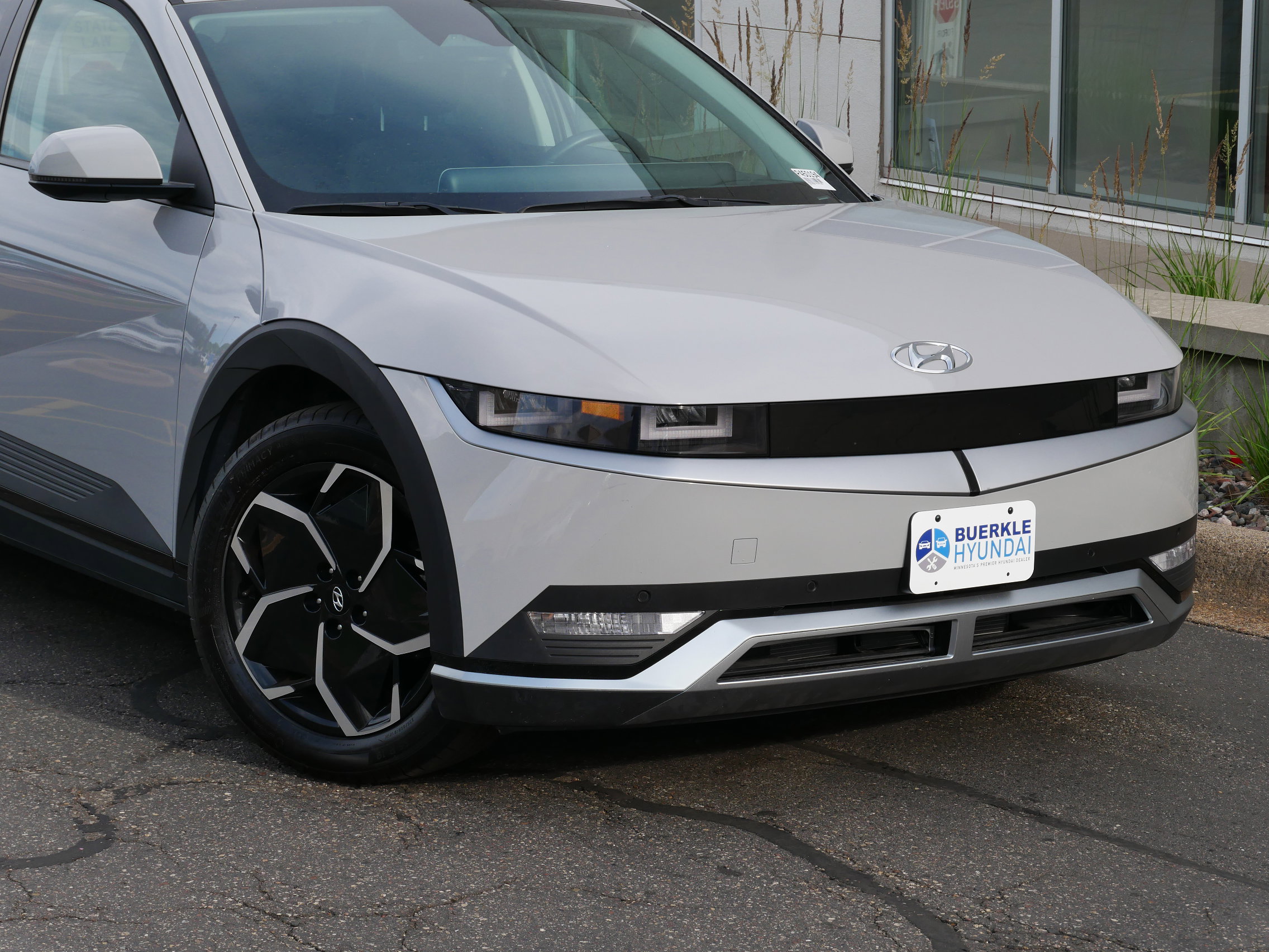 Used 2024 Hyundai IONIQ 5 SEL with VIN KM8KNDDFXRU247253 for sale in Saint Paul, Minnesota