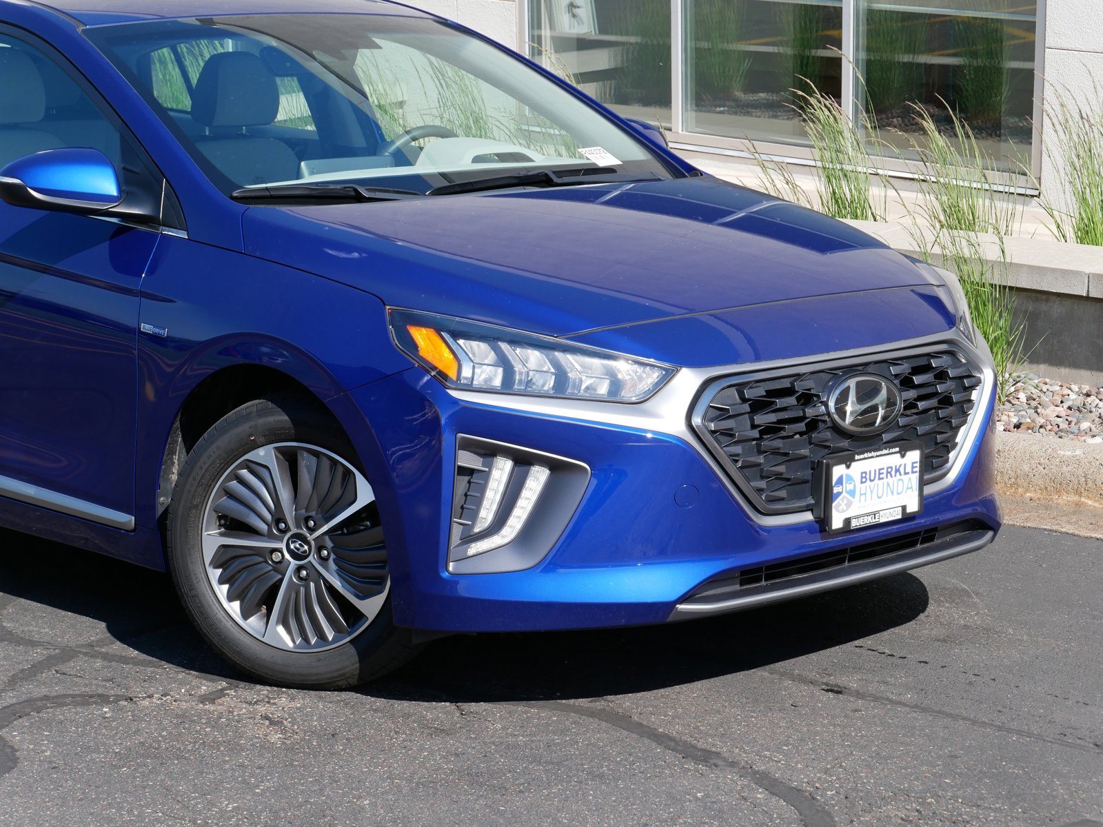 Certified 2020 Hyundai IONIQ SEL with VIN KMHC75LD5LU226337 for sale in Saint Paul, Minnesota