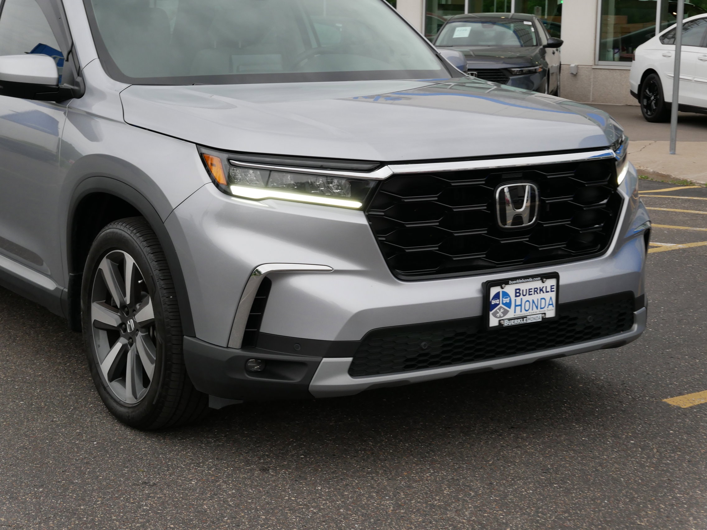 Certified 2023 Honda Pilot Touring with VIN 5FNYG1H76PB035739 for sale in Saint Paul, Minnesota