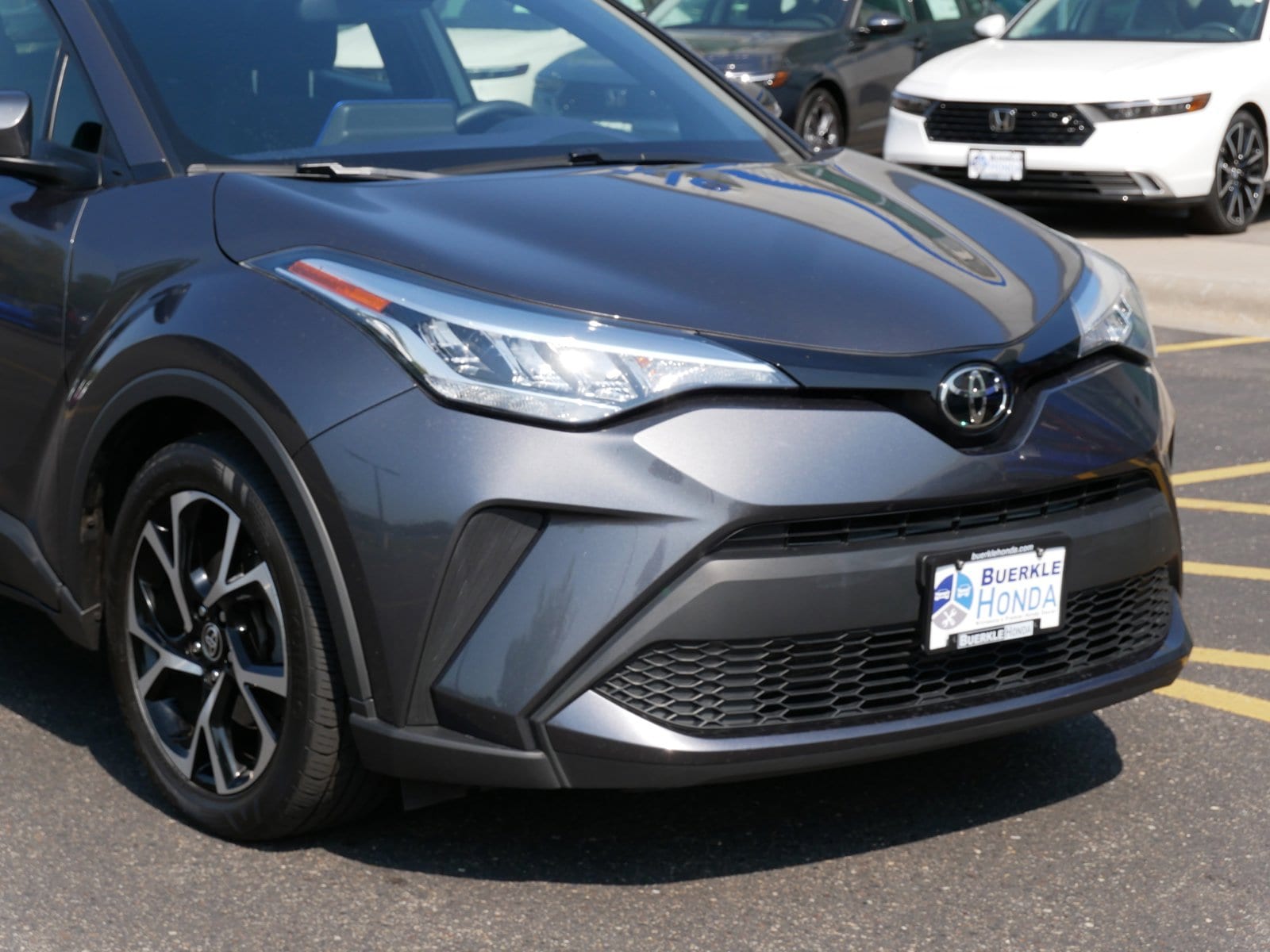 Used 2021 Toyota C-HR XLE with VIN JTNKHMBX6M1107410 for sale in Saint Paul, MN