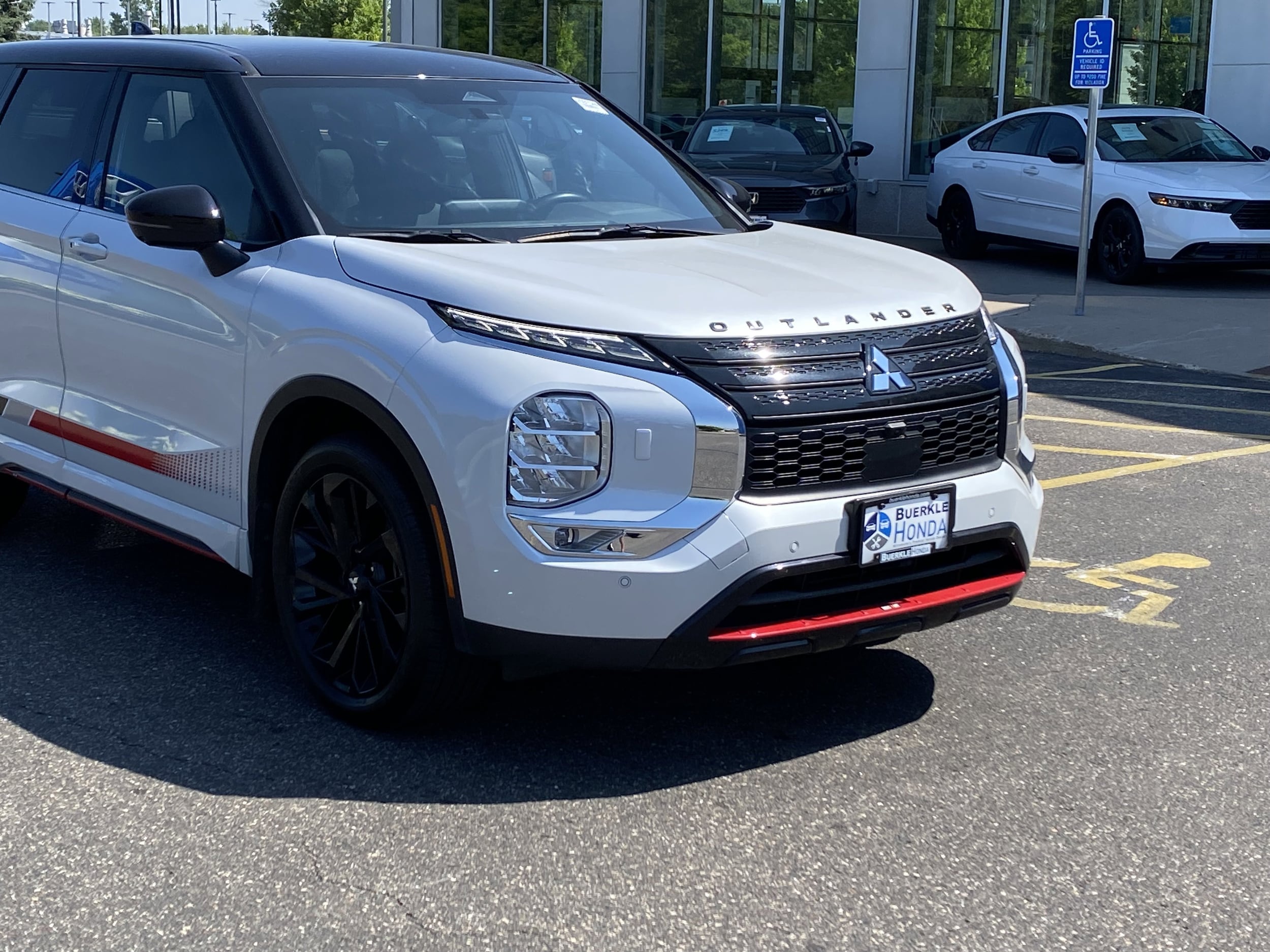 Used 2023 Mitsubishi Outlander SE RALLIART with VIN JA4J4UA85PZ048582 for sale in Saint Paul, Minnesota