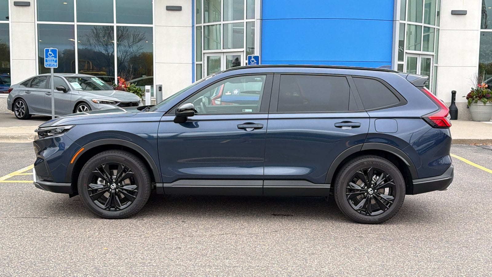 2026 Honda CR-V Sport Touring - Photo 10