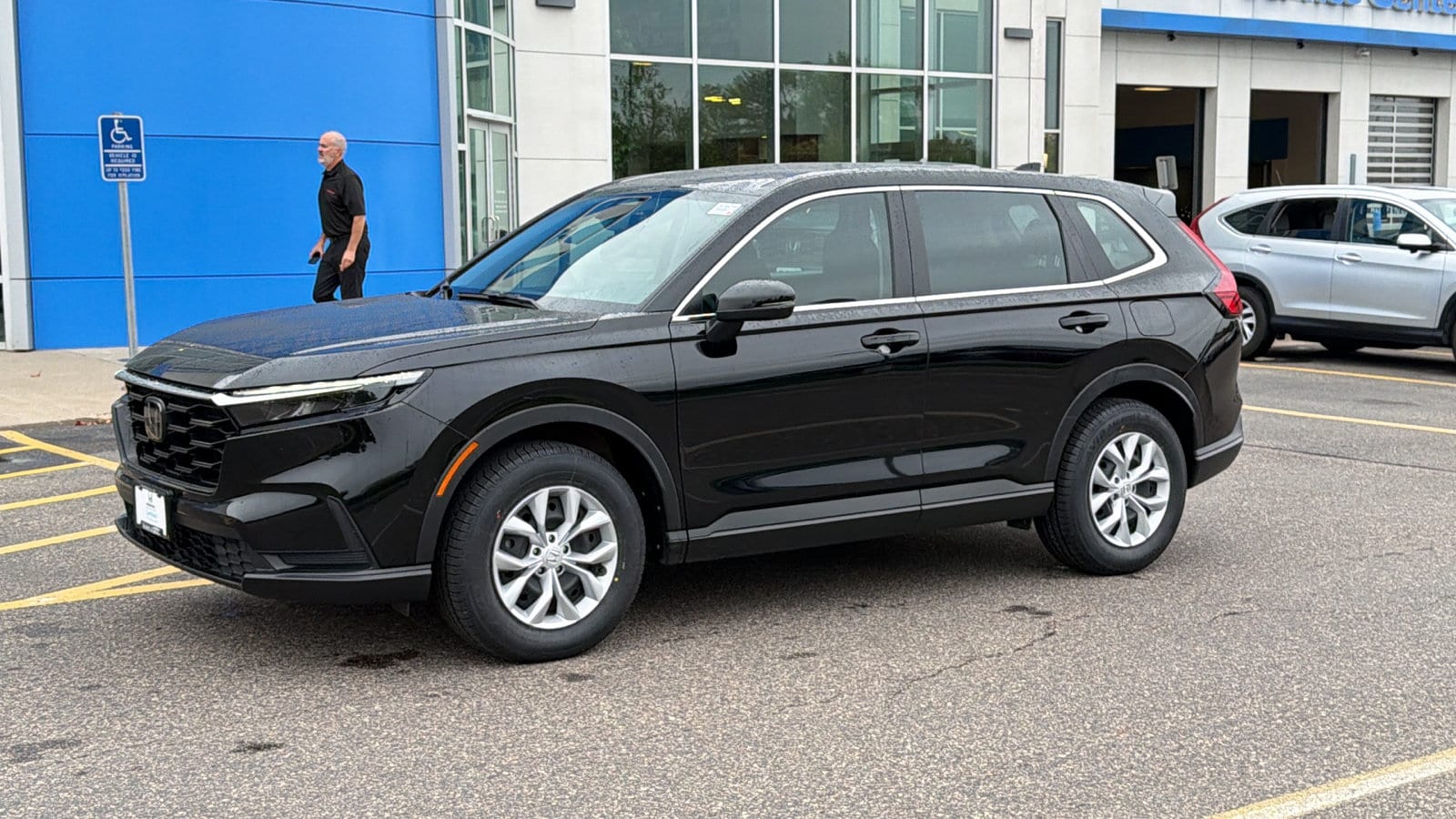 2024 Honda CR-V LX - Photo 10