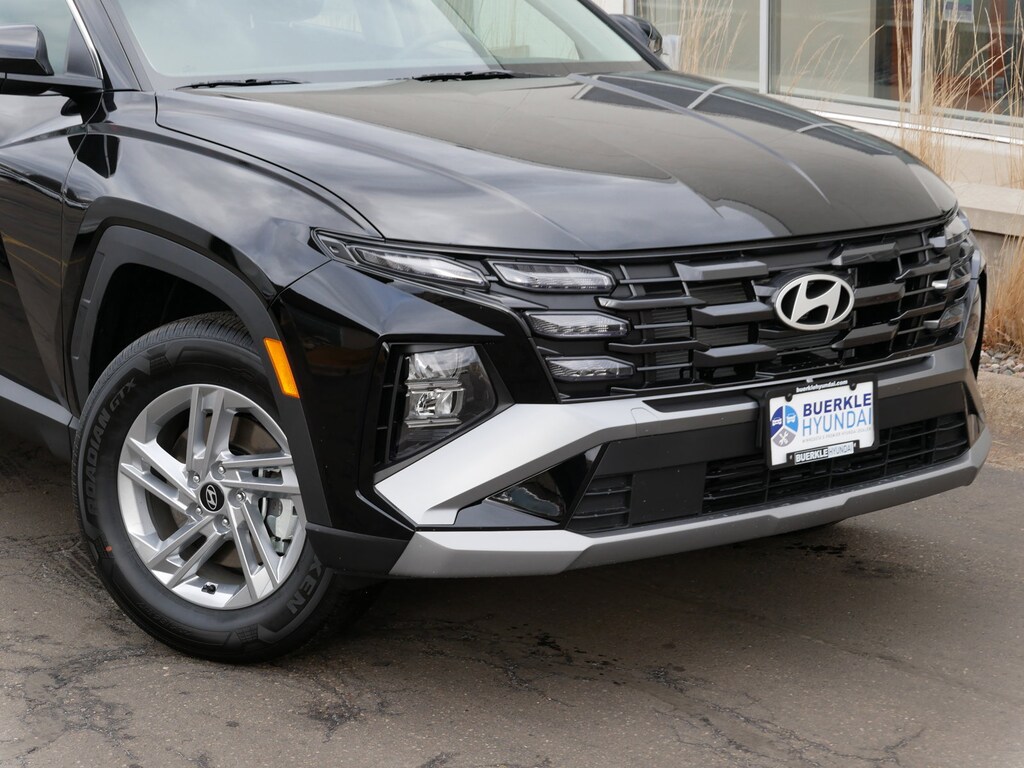 Used 2025 Hyundai Tucson SE SUV