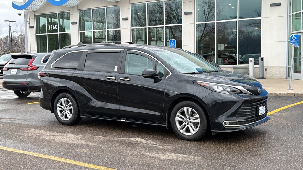 Used 2024 Toyota Sienna XLE 7 Passenger Van Passenger Van