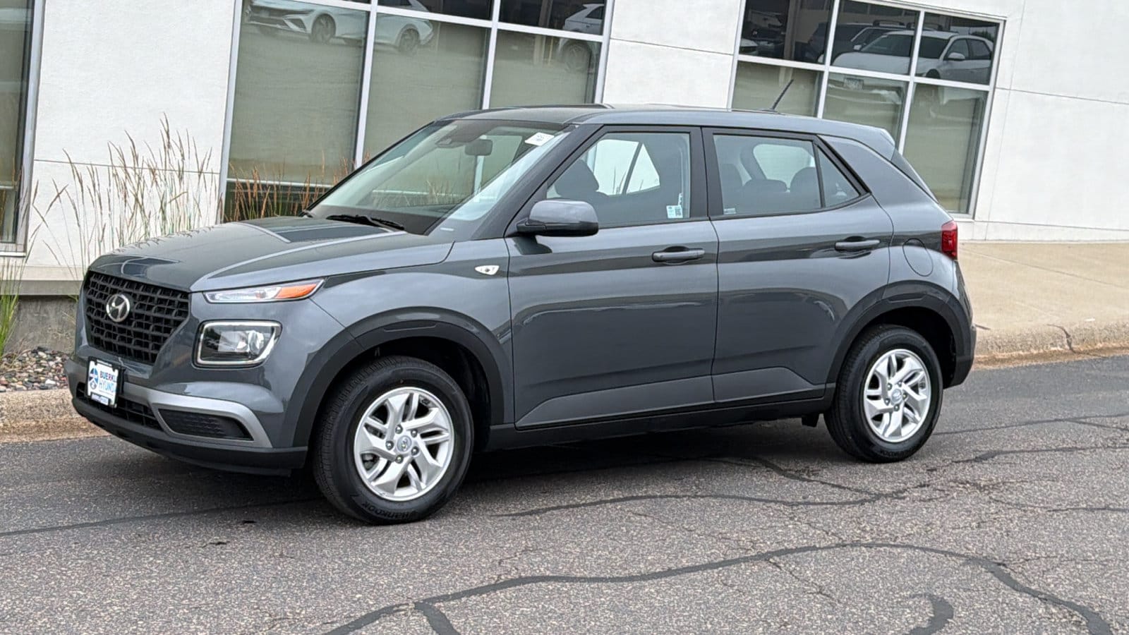 2025 Hyundai Venue SE - Photo 29