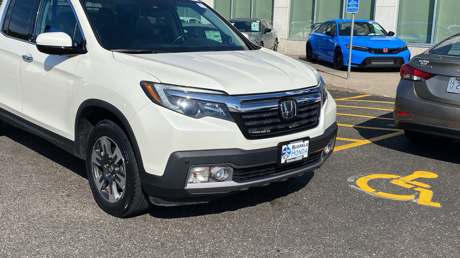 2018 Honda Ridgeline RTL-E photo 3