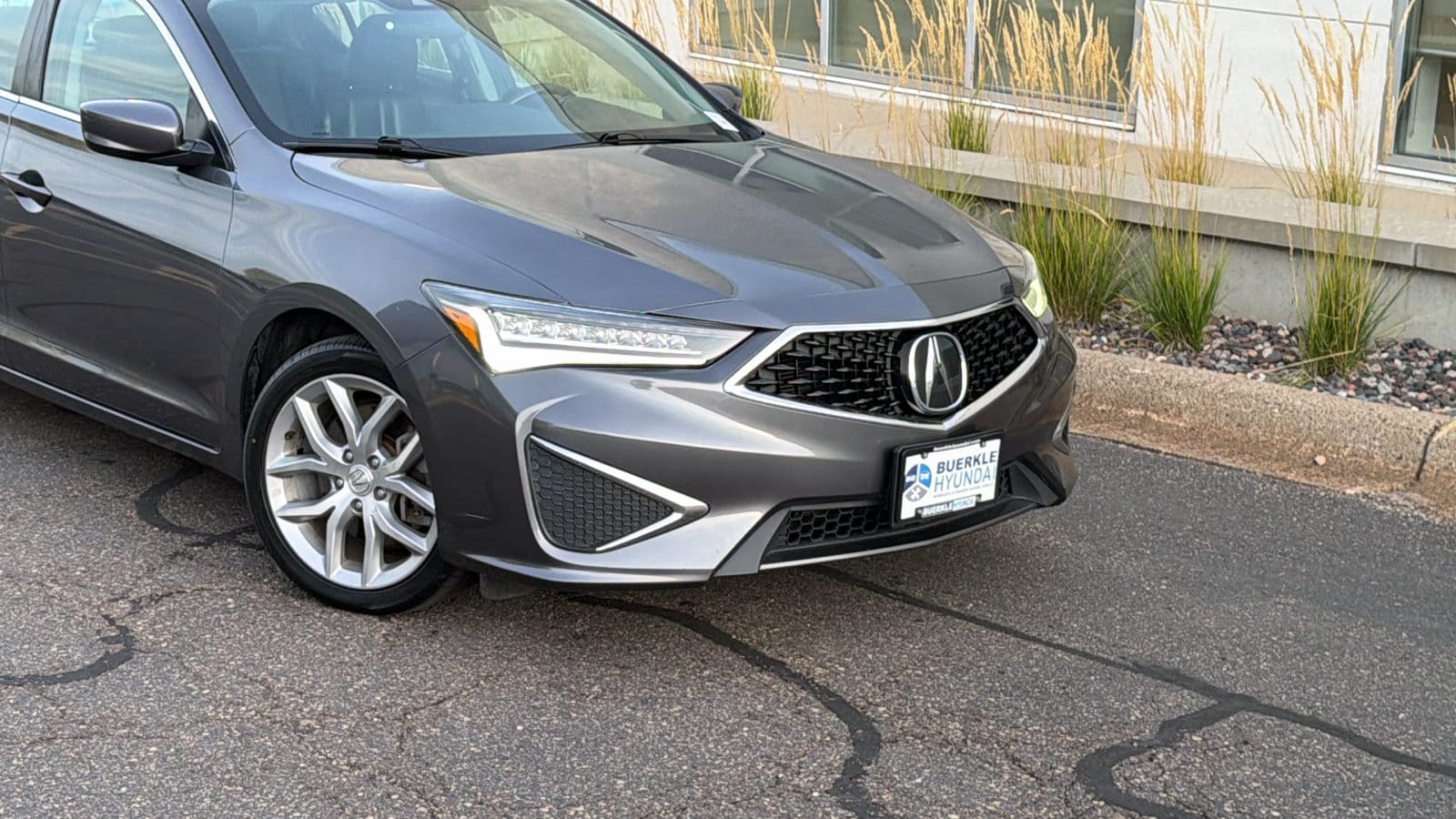 Used 2019 Acura ILX Base with VIN 19UDE2F36KA013186 for sale in Saint Paul, Minnesota