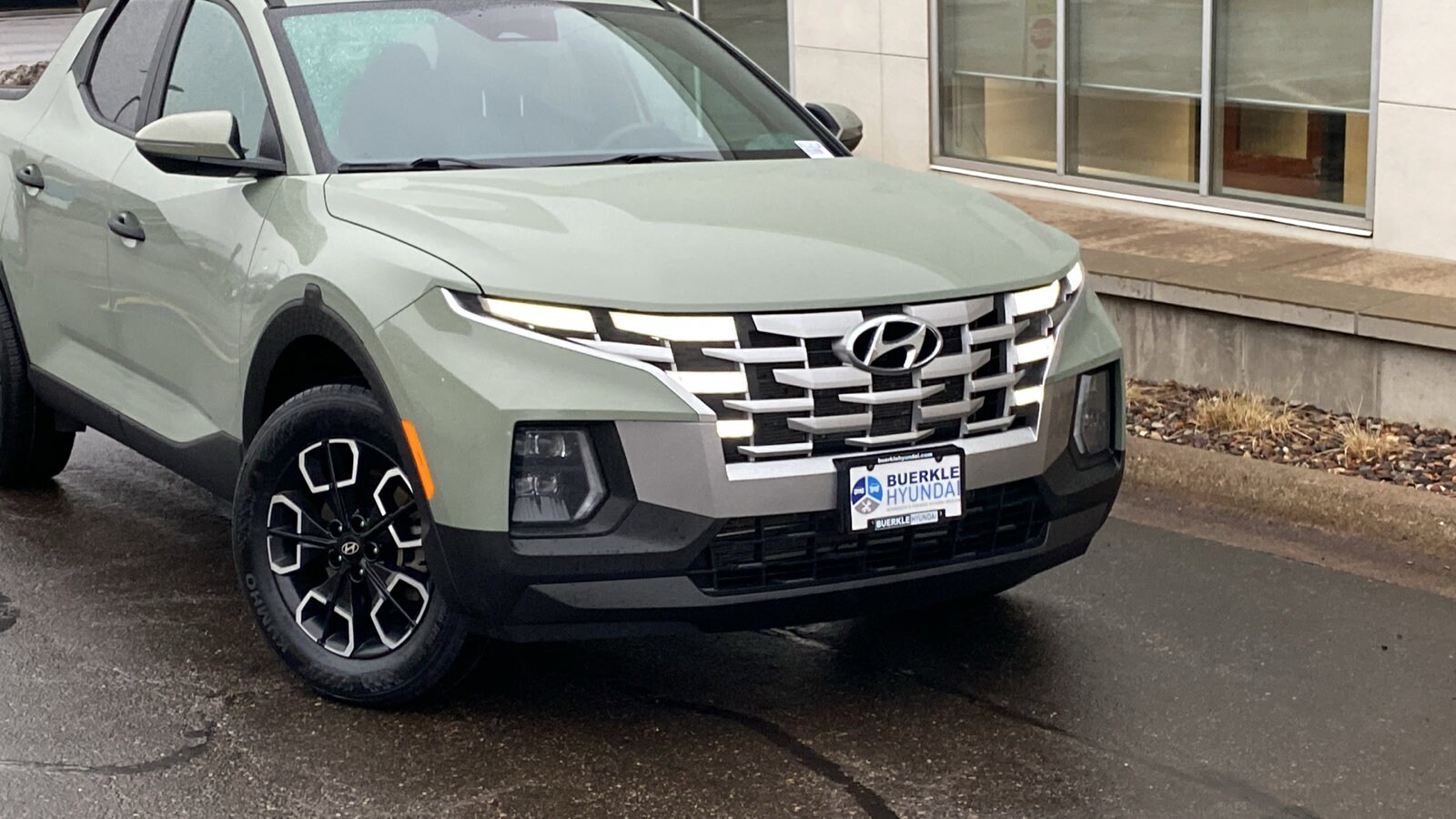 Certified 2024 Hyundai Santa Cruz SEL with VIN 5NTJCDDE8RH114953 for sale in Saint Paul, Minnesota