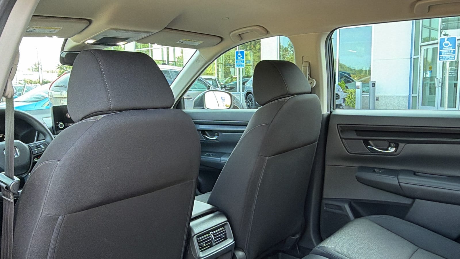 2024 Honda CR-V LX - Photo 14