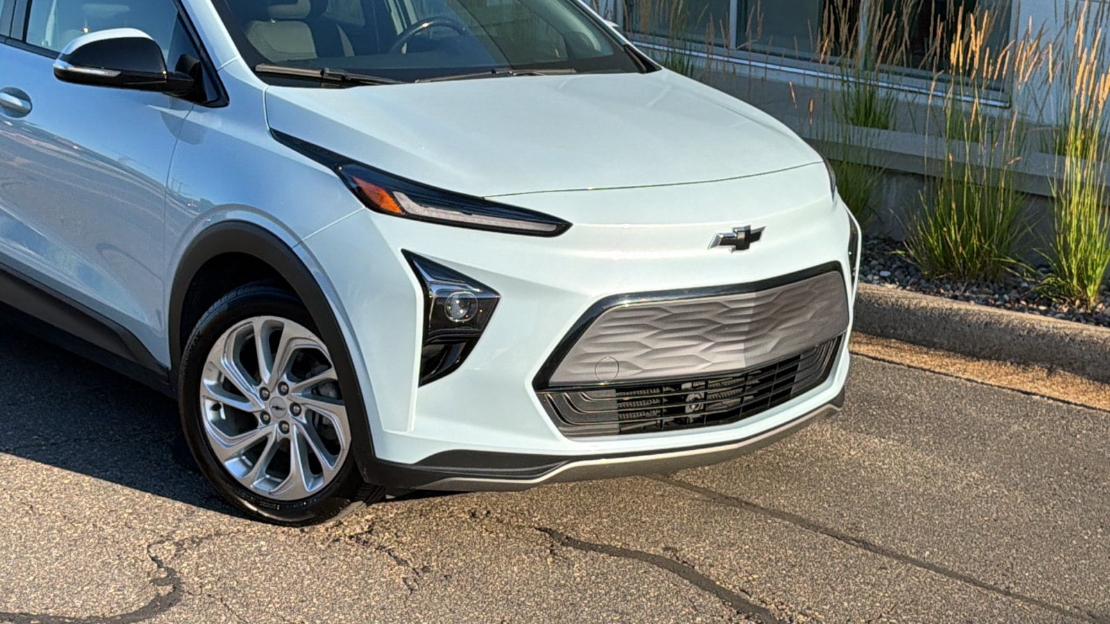 Used 2023 Chevrolet Bolt EUV LT with VIN 1G1FY6S0XP4113159 for sale in Saint Paul, Minnesota