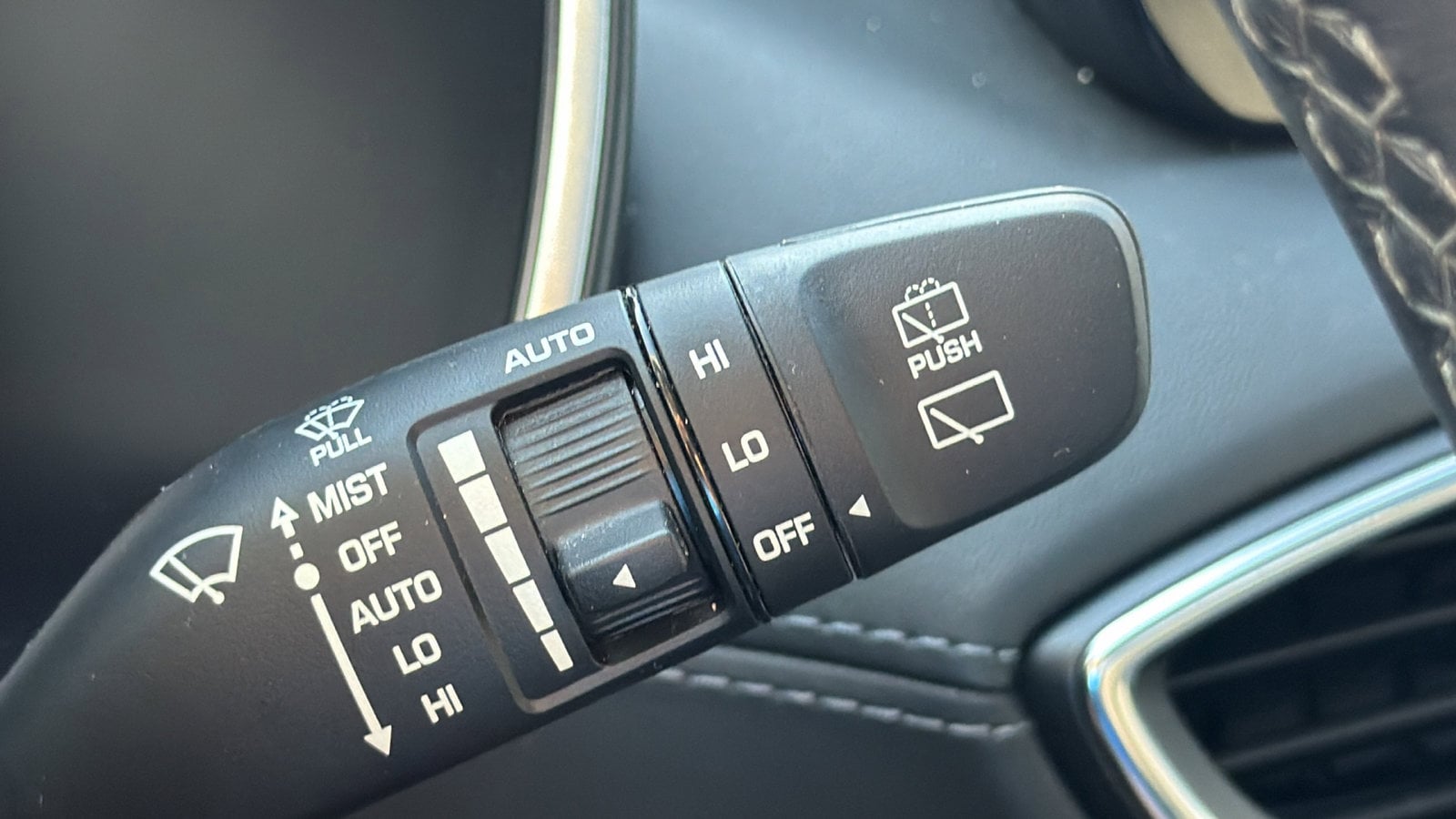 2023 Hyundai Santa Fe Limited - Photo 27