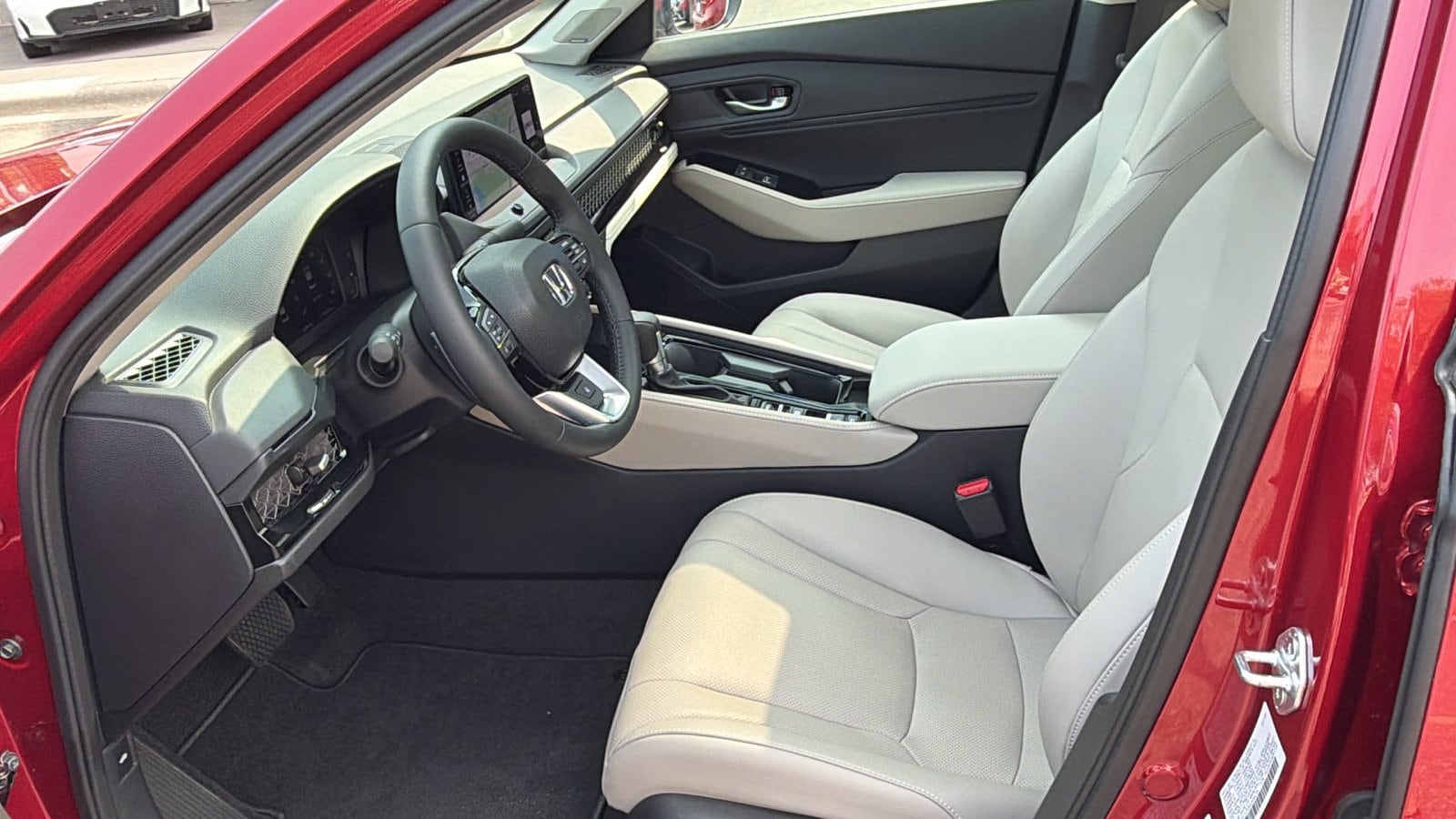 2025 Honda Accord Hybrid Touring - Photo 13