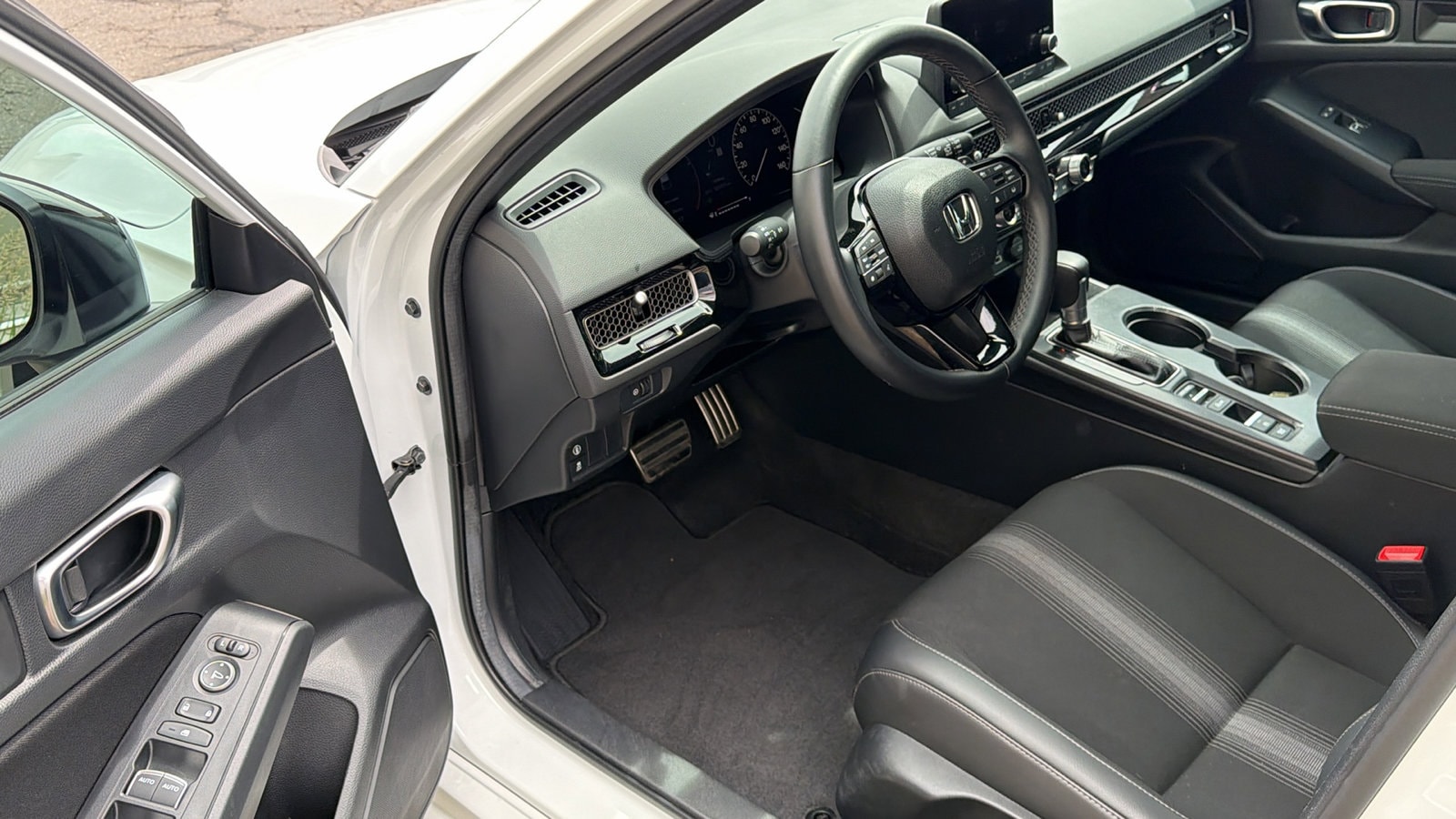 2024 Honda Civic Hatchback Sport - Photo 9