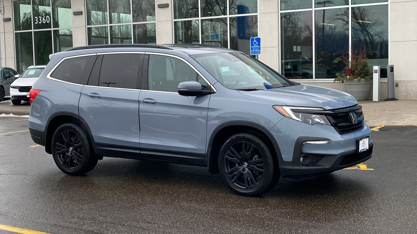 2022 Honda Pilot SE's photo